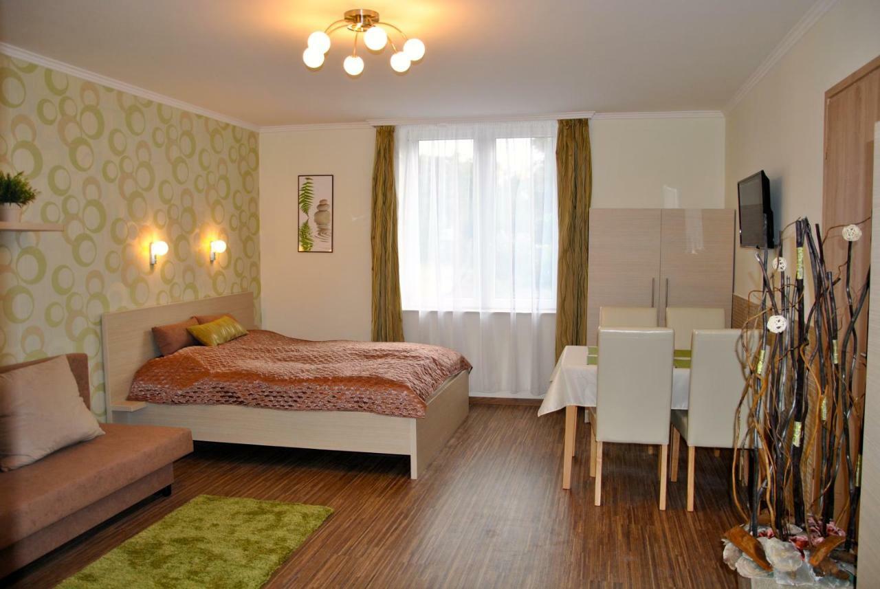 Gyula Var Premium Apartman Exterior foto